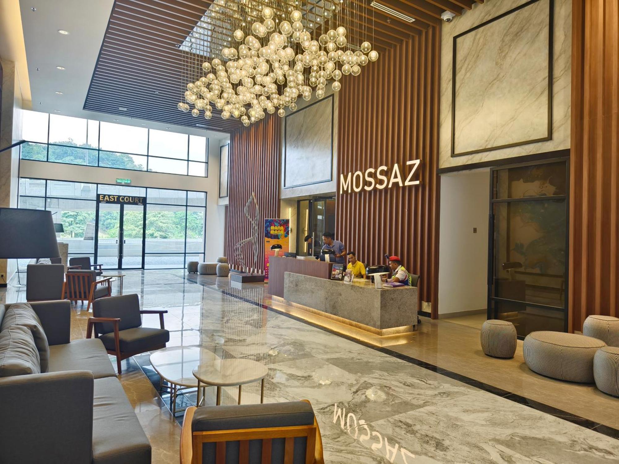 Mossaz Suites Empire City By Starwood Петалинг-Джая Экстерьер фото