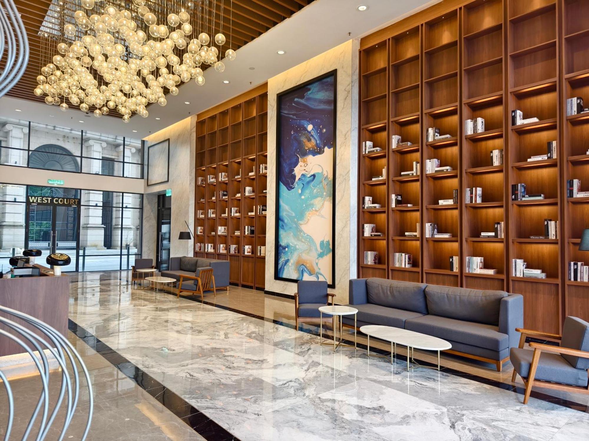 Mossaz Suites Empire City By Starwood Петалинг-Джая Экстерьер фото
